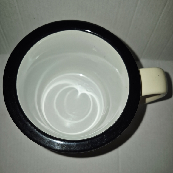 Vintage Camping Mug with Black Rim - Picture 2 of 3